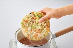 ≪Ｄ≫≪とれる≫国産野菜の五目あんかけラーメン　２食入（３３１ｇ×２）_2_00197191